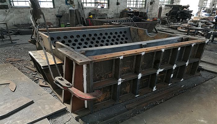 ��������C�L��